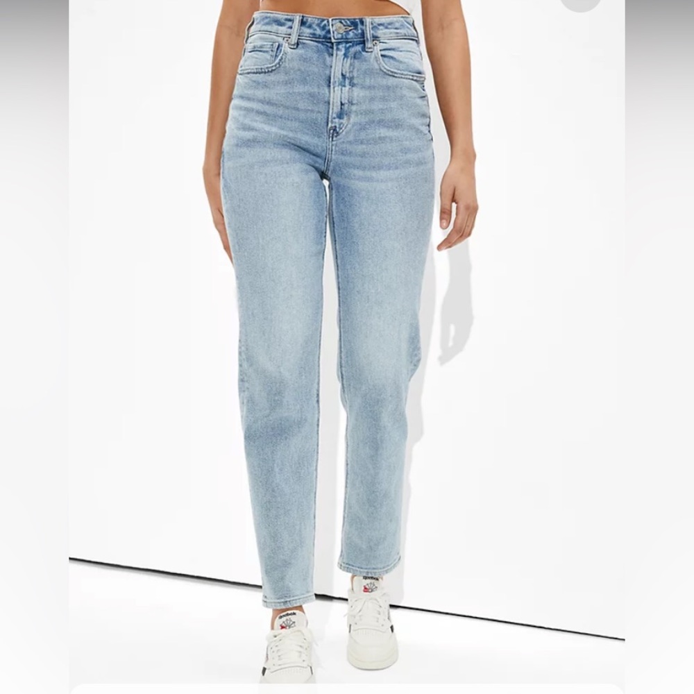 AE mom stretch straight jean sz 4